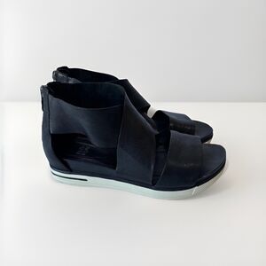 Eileen Fisher Black Sport Tumbled Leather Platform Sandals Women's Size 7